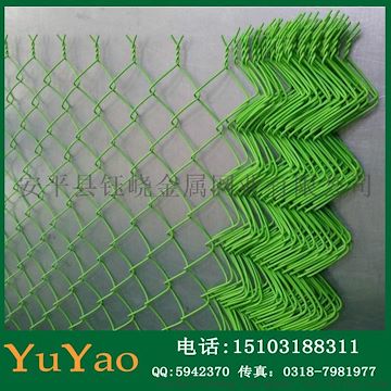 供应安平球场勾花网 镀锌勾花网厂家直销公路防护铁丝包塑勾花网